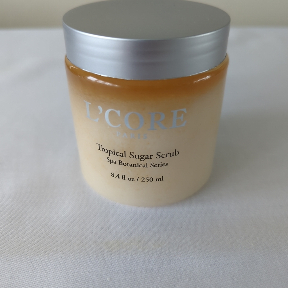 L'core Paris tropical sugar scrub SEALED